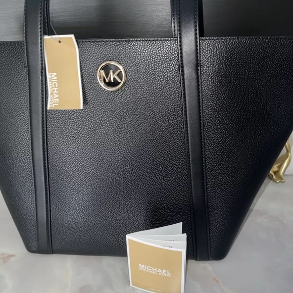 Michael Kors - Hadleigh Large Double Handle Leather Tote - Black - Picture 6 of 16